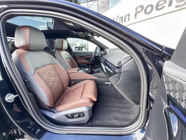 BMW i5 Sedan M60 xDrive | 84 kWh | M Sport | Trekhaak