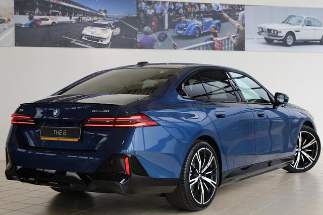 BMW i5 eDrive40 M Sport Edition | M Sportpakket Pro | Premium Pack | Travel Pack | Comfort Pack | Trekhaak | Showroom Selection