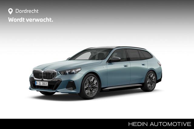 BMW i5 Touring eDrive40 84 kWh M-Sport | 20" | Stoelventilatie | Bowers&Wilkins | CoPilot | Panorama