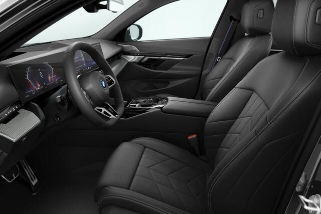 BMW i5 Sedan xDrive40 84 kWh | M Sportpakket Pro | Innovation Pack | Travel Pack | Comfort Pack | Trekhaak
