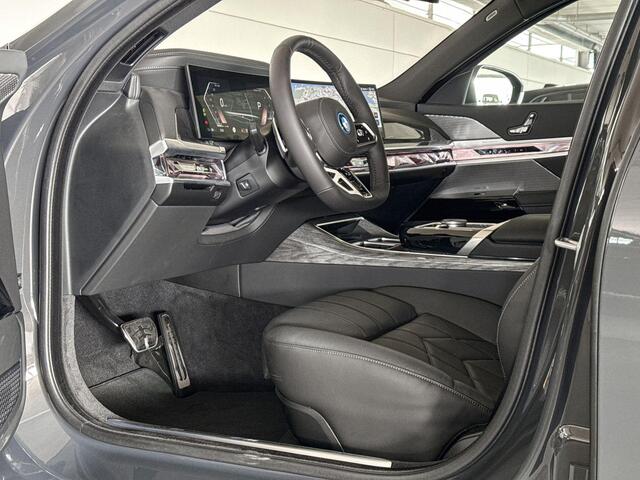 BMW i7 eDrive50 106 kWh | M Sportpakket | BMW Individual Interieur | Innovation Pack | Connoisseur Pack | Climate Acousitcs Pack