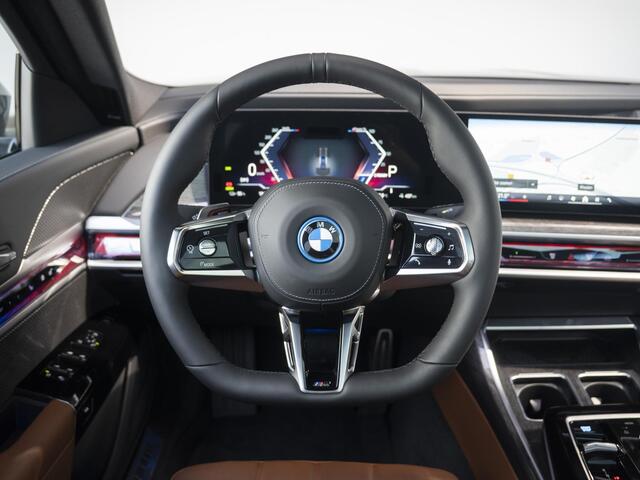 BMW i7 eDrive50 | M Sportpakket Pro | Innovation Pack | Connoisseur Pack