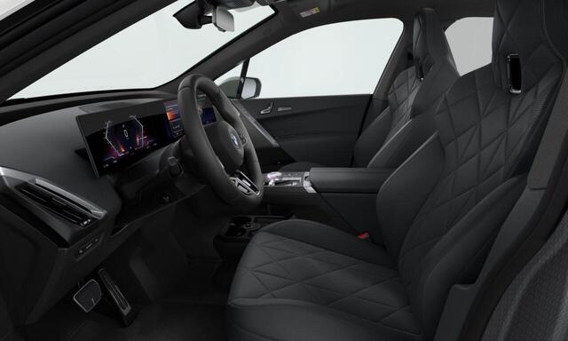 BMW iX xDrive60 M Sportpakket | M Sportpakket Pro | Comfort Pack icm M Sportpakket | Innovation Pack