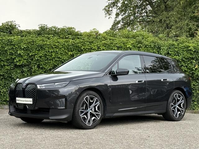 BMW iX xDrive40 High Exe | 22" | Co-Pilot | Harman/Kardon | Soft-Close | Laser | Trekhaak