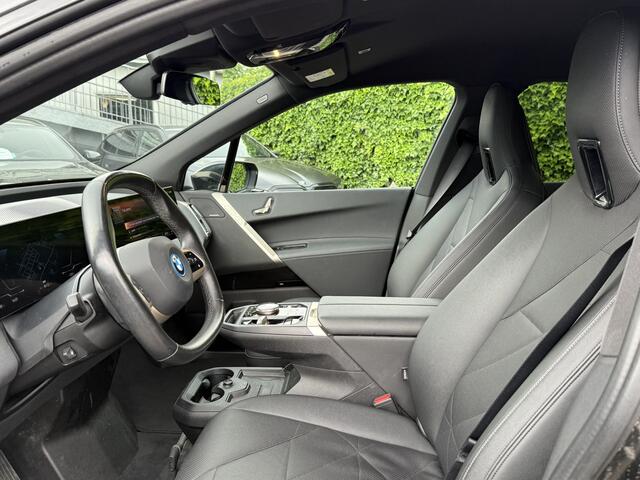 BMW iX xDrive40 High Exe | 22" | Co-Pilot | Harman/Kardon | Soft-Close | Laser | Trekhaak