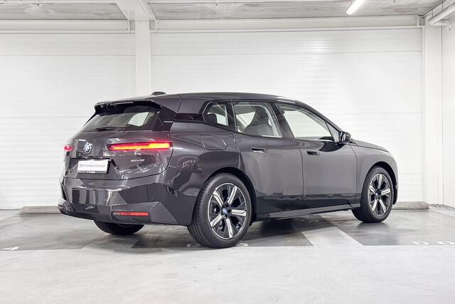 BMW iX xDrive50 Excellence 112 kWh |