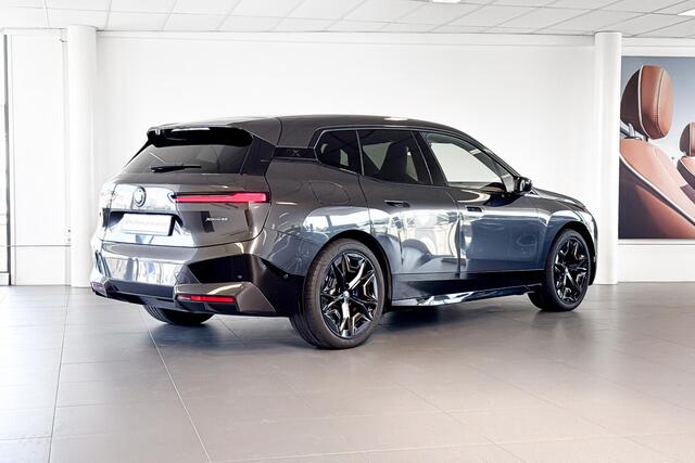 BMW iX xDrive40 High Executive 77 kWh | M Sport | Sky Lounge | Stoelventilatie | Harman Kardon | Trekhaak |