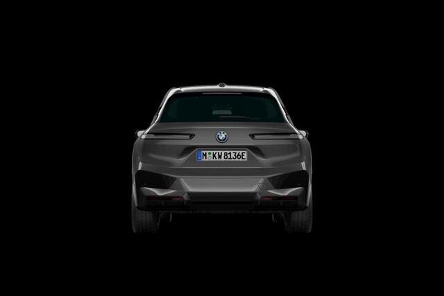 BMW iX xDrive50 22 Inch / Getinte Ramen Achter / Stoelventilatie / Stoelverwarming / Driving Assistant / Laser Light / 4 Zone Airco