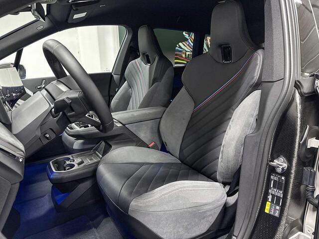 BMW iX xDrive45 101 kWh