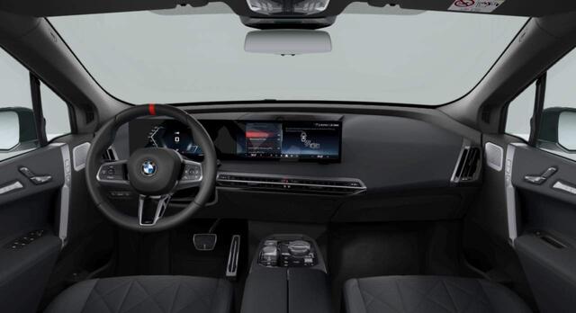 BMW iX xDrive M70 - Full Option - Pano - B&W - Trekhaak - 112kWh