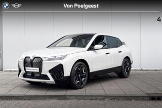 bmw-ix-xdrive40-high-executive-luch
