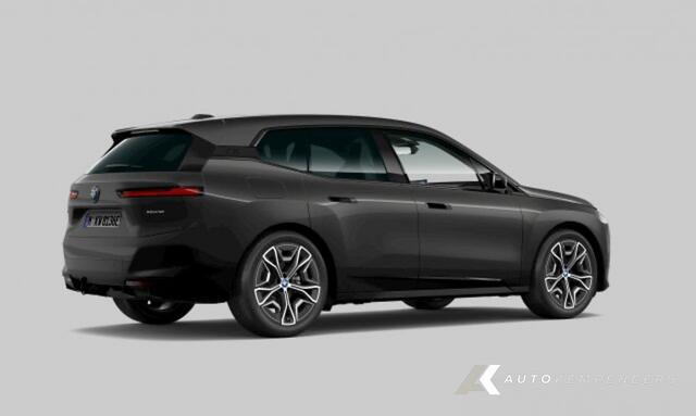 BMW iX xDrive50 Executive 112 kWh | 4-Wielbest. | Luchtvering | Trekhaak | Warmte comfort pakket | 22' Inch |