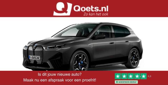 BMW iX xDrive50 High Executive 112 kWh Sportpakket - Trekhaak - Panoramadak - Multifunctionele stoelen - Stoelventilatie - Driving/Parking Assistant Professional - Soft Close - Comfort Access - Harman Kardon -