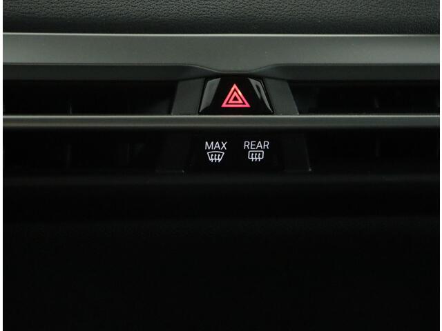 BMW iX xDrive40 | Sport Package | Panoramadak | Harman/Kardon