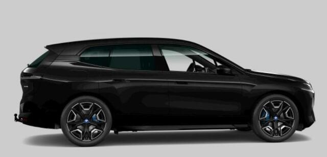 BMW iX xDrive50 High Executive 112 kWh Sportpakket - Trekhaak - Panoramadak - Driving/Parking Assistant Professional - Multifunctionele stoelen - Stoelventilatie - Soft close - BMW Laserlight - Comfort Access -