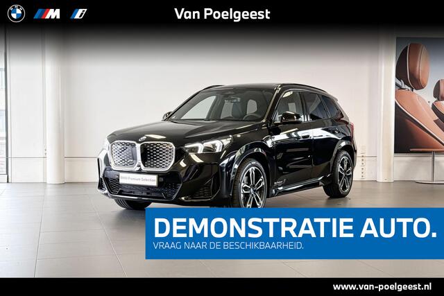 BMW iX1 eDrive20 67 kWh | M Sport | Glazen Panoramadak | Harman Kardon | Stoelverwarming | Trekhaak |