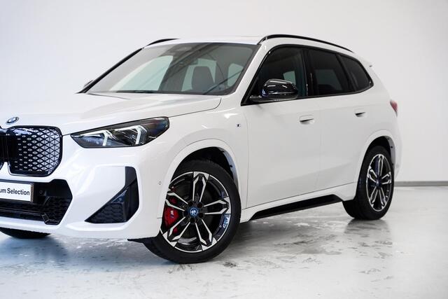 BMW iX1 eDrive20 M Sportpakket Pro
