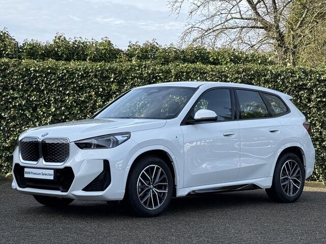 BMW iX1 eDrive20 | M-Sport | Camera | Adapt. Led | Comfort Acces | Sensatec Dash