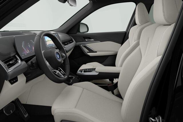 BMW iX1 eDrive20 M Sport Edition Innovation Pack - Beschikbaar vanaf: November 2025