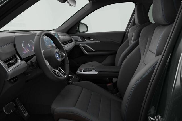 BMW iX1 eDrive20 M Sport Edition Premium Pack - Beschikbaar vanaf: November 2025