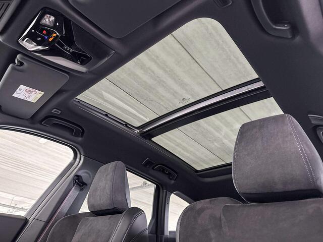 BMW iX1 eDrive20 67 kWh M Sport Edition | M Sportpakket Pro | Actiefstoelen voor