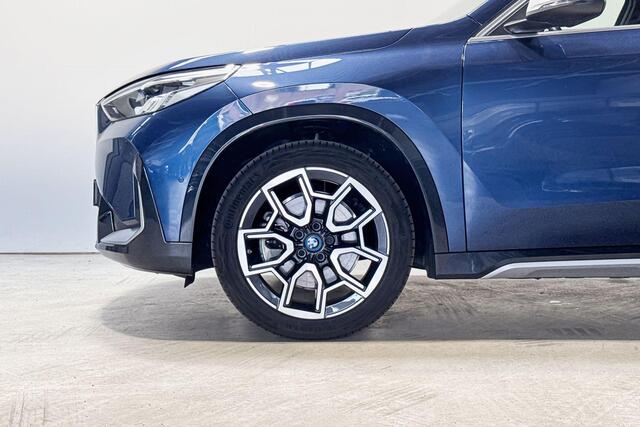 BMW iX1 xDrive30 Launch Edition xLine