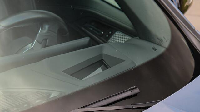 BMW iX1 xDrive30 M-Sport | Harman/Kardon | Trekhaak | Head-up | Comfort Access | Parking Assistant Plus | Leder
