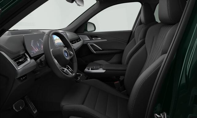 BMW iX1 eDrive20 M-Sport Pro - Individual ''Peridot Green'' - Pano - ACC - Harman Kardon