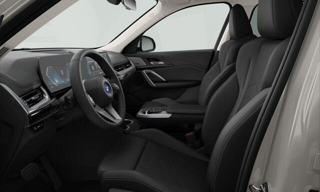 BMW iX1 eDrive20 xLine | Equipment Pack | Comfort Pack | Travel Pack