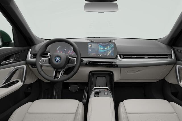 BMW iX1 eDrive20 67 kWh M Sport Edition | BMW Individual Editie