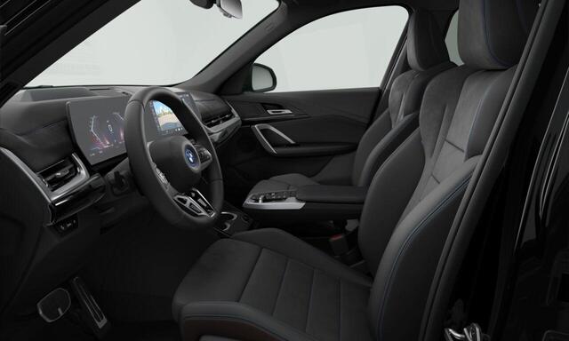 BMW iX1 eDrive20 | M Sport Edition | M Sportpakket | Equipment Pack Pro | Travel Pack