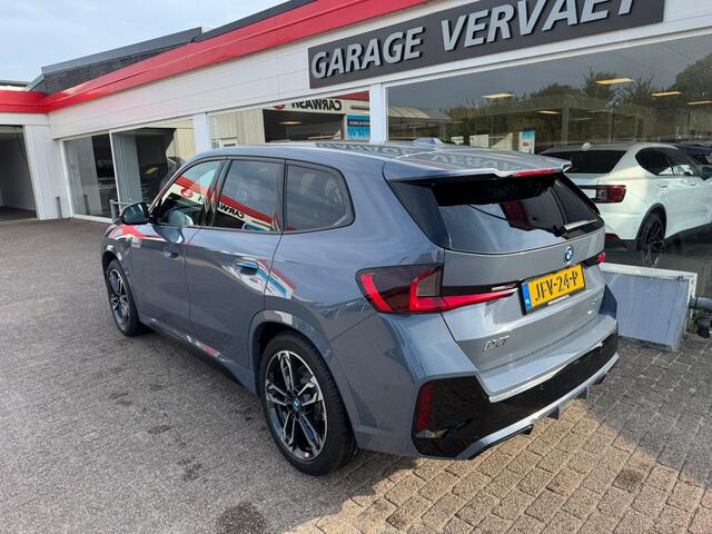 BMW iX1 xDrive30 Launch Edition 67 kWh