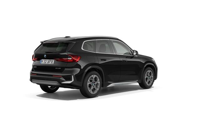 BMW iX1 eDrive20 Pure Edition | 18'' | Comf. Acc. | Camera | Stoelverw. | Adapt. LED