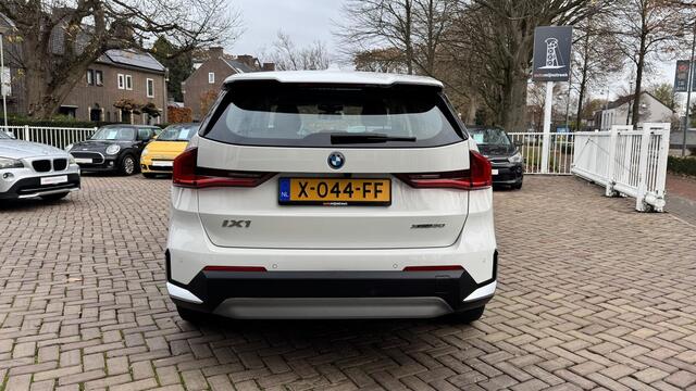 BMW iX1 xDrive30 Launch Edition 67 kWh | Eerste eigenaar | Prijs is incl. BTW | Fabrieksgarantie |
