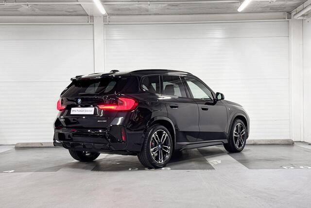 BMW iX1 xDrive30 Launch Edition 67 kWh