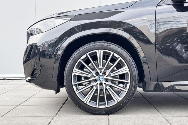 BMW iX1 xDrive30 Launch Edition 67 kWh