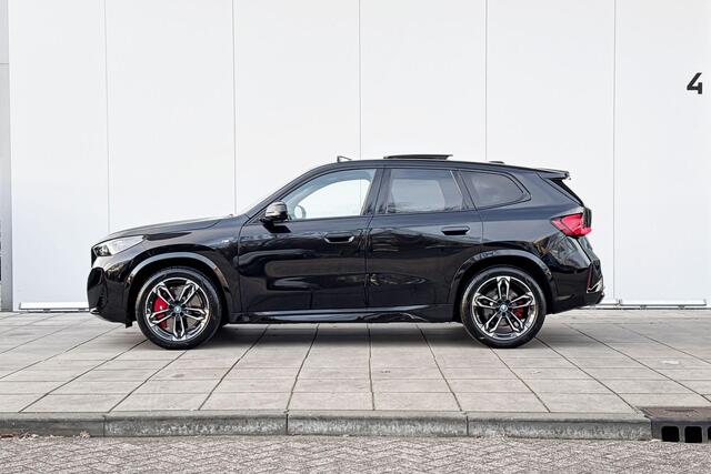 BMW iX1 xDrive30 Launch Edition 67 kWh