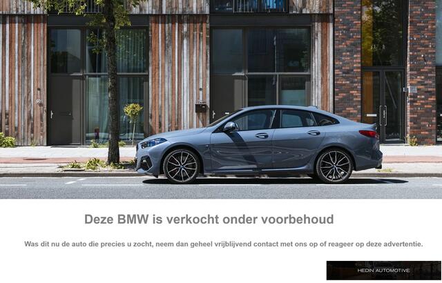 BMW iX1 eDrive20 67 kWh | M-Sport Pro | Stoelverstelling elektrisch | Harman Kardon | Panoramadak | Individual Frozen Pure Grey Matte | Voorbereiding Driving Assistant Plus