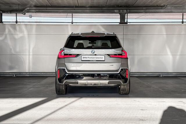 BMW iX1 eDrive20 67 kWh M Sport Edition