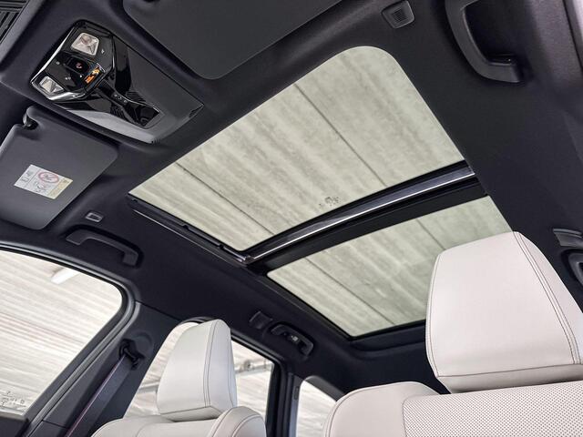 BMW iX1 eDrive20 67 kWh M Sport Edition