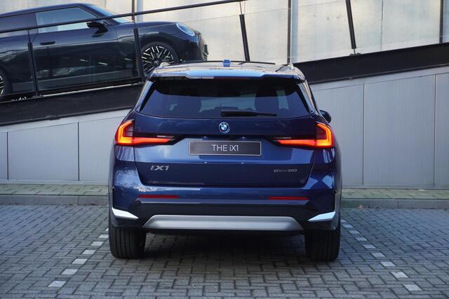 BMW iX1 eDrive20 | xLine | Innovation Pack | Travel Pack