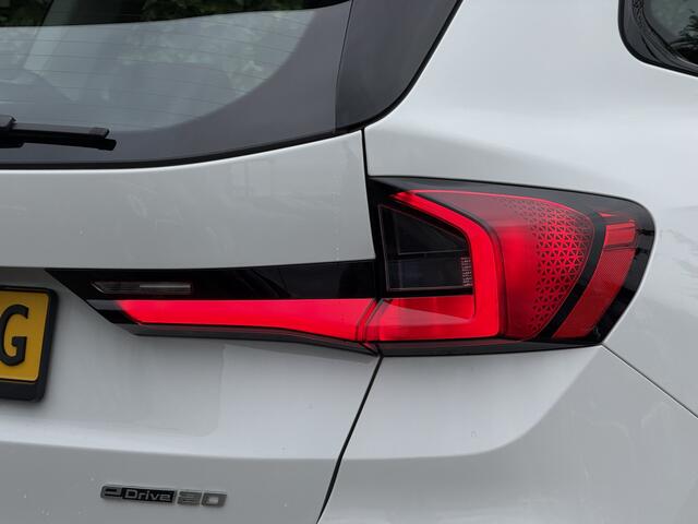 BMW iX1 eDrive20 | Stuur + Stoelverw. | Comfort Access | Driv. Ass. Prof. | Head-Up