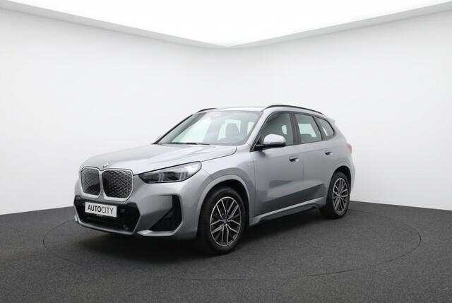 BMW iX1 20 eDrive M Sport Full Led l Navi l Camera