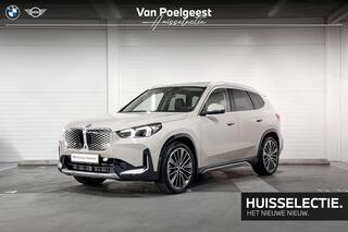 bmw-ix1-edrive20--xline--travel-p