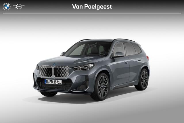 BMW iX1 eDrive20 67 kWh M Sport Edition | M Sportpakket | Premium Pack | Travel Pack | Trekhaak