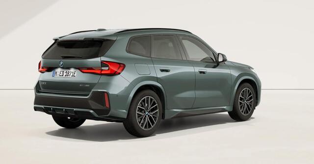 BMW iX1 eDrive20 67 kWh M Sport Edition Panoramadak - Sportstoelen - Elektrisch verwarmde voorstoelen - Getinte Ruiten - Parking/Driving Assistant Plus - Head up - Comfort Access -