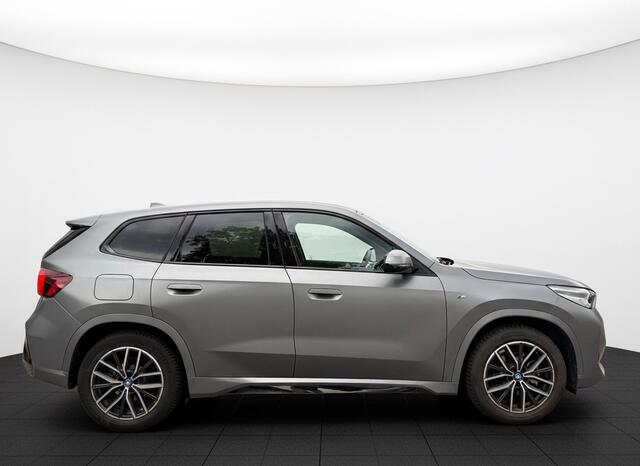 BMW iX1 eDrive20 67 kWh, M-sport |