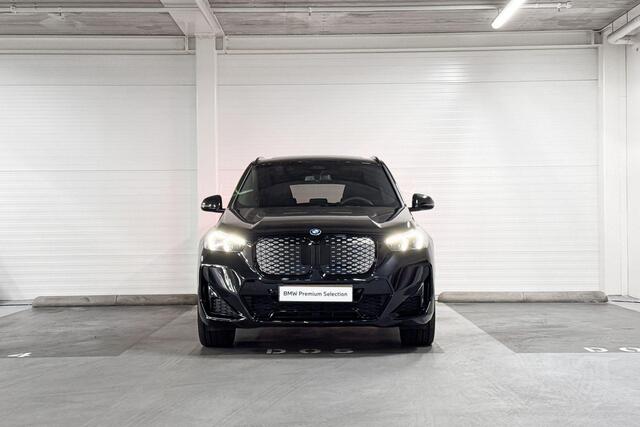 BMW iX1 eDrive20 M-Sport Pro | Travel Pack | Comfort Pack | Premium Pack | Harman/Kardon | Comfort Access | Huisselectie