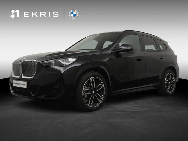 BMW iX1 eDrive20 67 kWh M Sport Edition | Comfort Access | Elektrisch bediende stoel | Massage | Panoramadak | Adaptive Cruise |