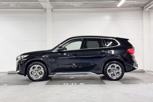 BMW iX1 eDrive20 Pure Edition | xLine | Comfort Access | Trekhaak | Stoelverwarming | Stoelverwarming | Huisselectie